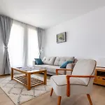 Light One Bed Flat Next To The Lift Appartement *