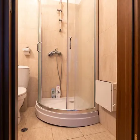 Light One Bed Flat Next To The Lift Apartamento *