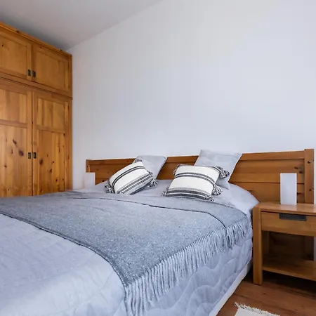 Light One Bed Flat Next To The Lift