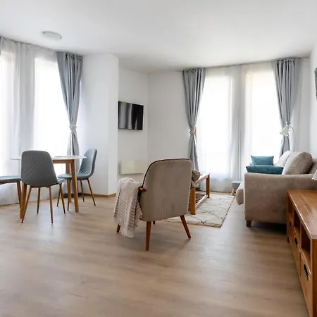 Light One Bed Flat Next To The Lift Apartamento Bansko