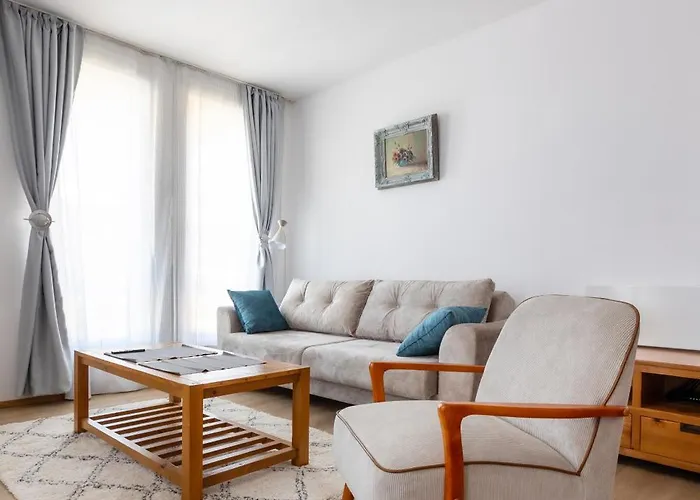 Light One Bed Flat Next To The Lift Apartman *