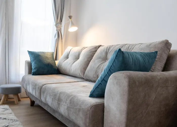 Light One Bed Flat Next To The Lift * Banszko