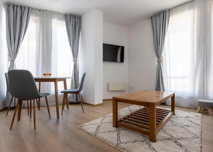 Light One Bed Flat Next To The Lift Apartman *