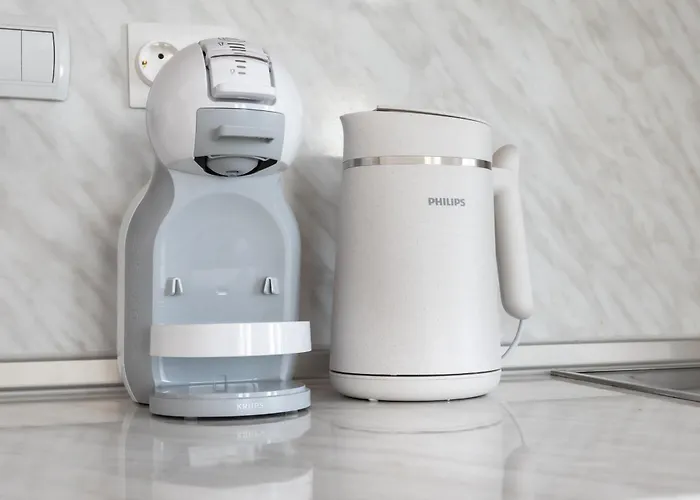 Light One Bed Flat Next To The Lift